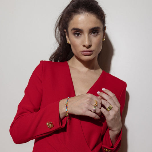 Anillo acabado en oro amarillo 18k