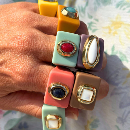 Anillo color Moka con Madreperla
