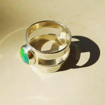 Anillo Ancho Egipcio con Ópalo