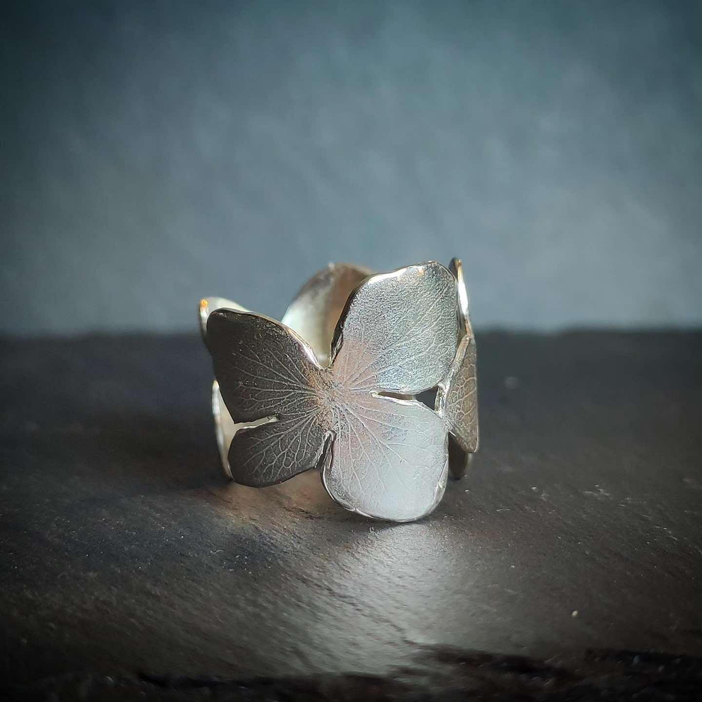 Anillo Hortensia
