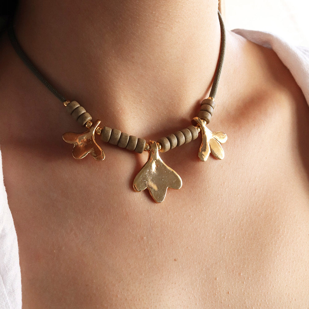 Collar FLEUR