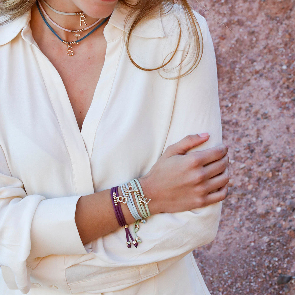 Collar LETTER perlita